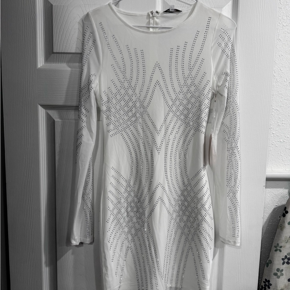 Iris Basic White Long Sleeve Dress with Silver Accents